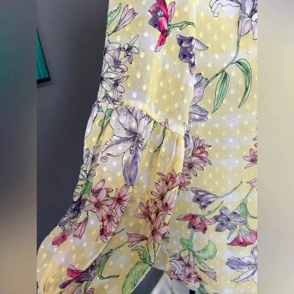 Women’s Small Swiss Dot SHEER Yellow Floral Blouse Keyhole‎ Cottagecore Dainty - Picture 10 of 16